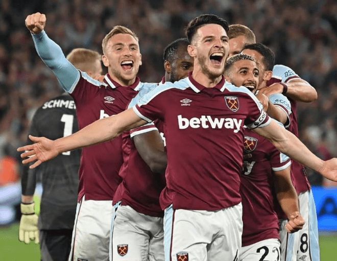 字母哥是现役为一队效力时间第三长的球员，仅次于库里和追梦